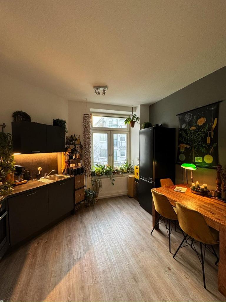 Gemuetliche Schlafcouch Im Hellen Wohnzimmer Zum Kurzaufenthalt *